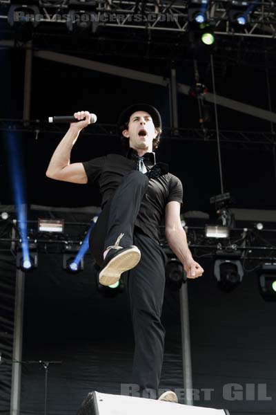 MAXIMO PARK - 2012-08-25 - SAINT CLOUD - Domaine National - Grande Scene - 